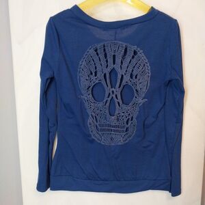 Macro Light Women’s Top Sz M Blue Open Back Skull Crochet Tee Whimsigoth Witchy